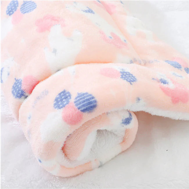 Soft Flannel Thickened Pet Soft Fleece Pad Pet Blanket Bed Mat for Puppy Dog Cat Sofa Cushion Home Rug Keep Warm Sleeping Cover